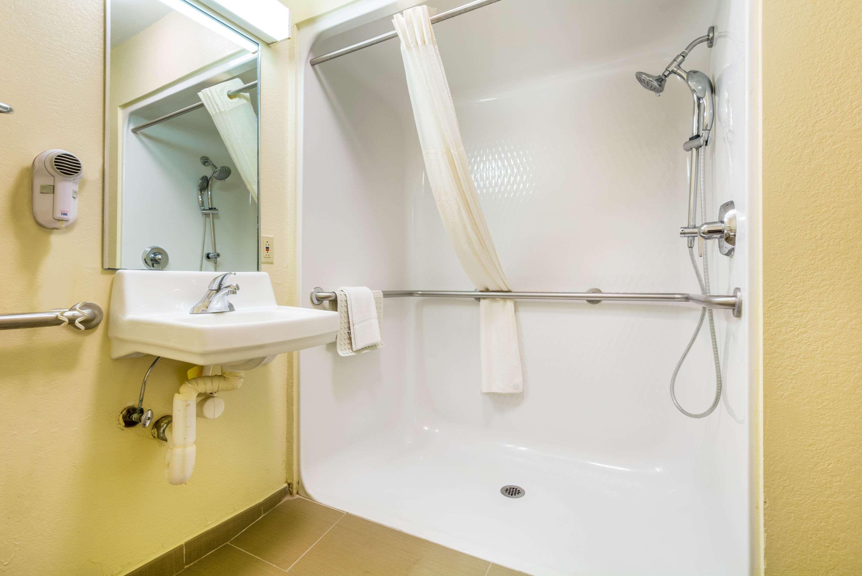 Quality Inn & Suites Sellersburg Luaran gambar