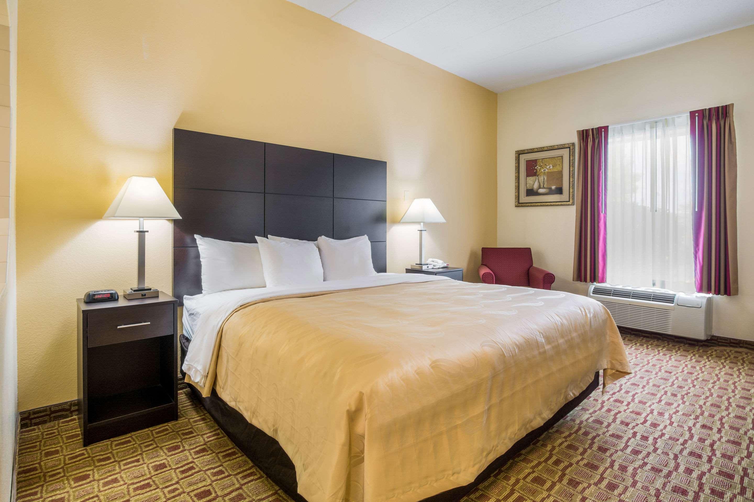 Quality Inn & Suites Sellersburg Luaran gambar