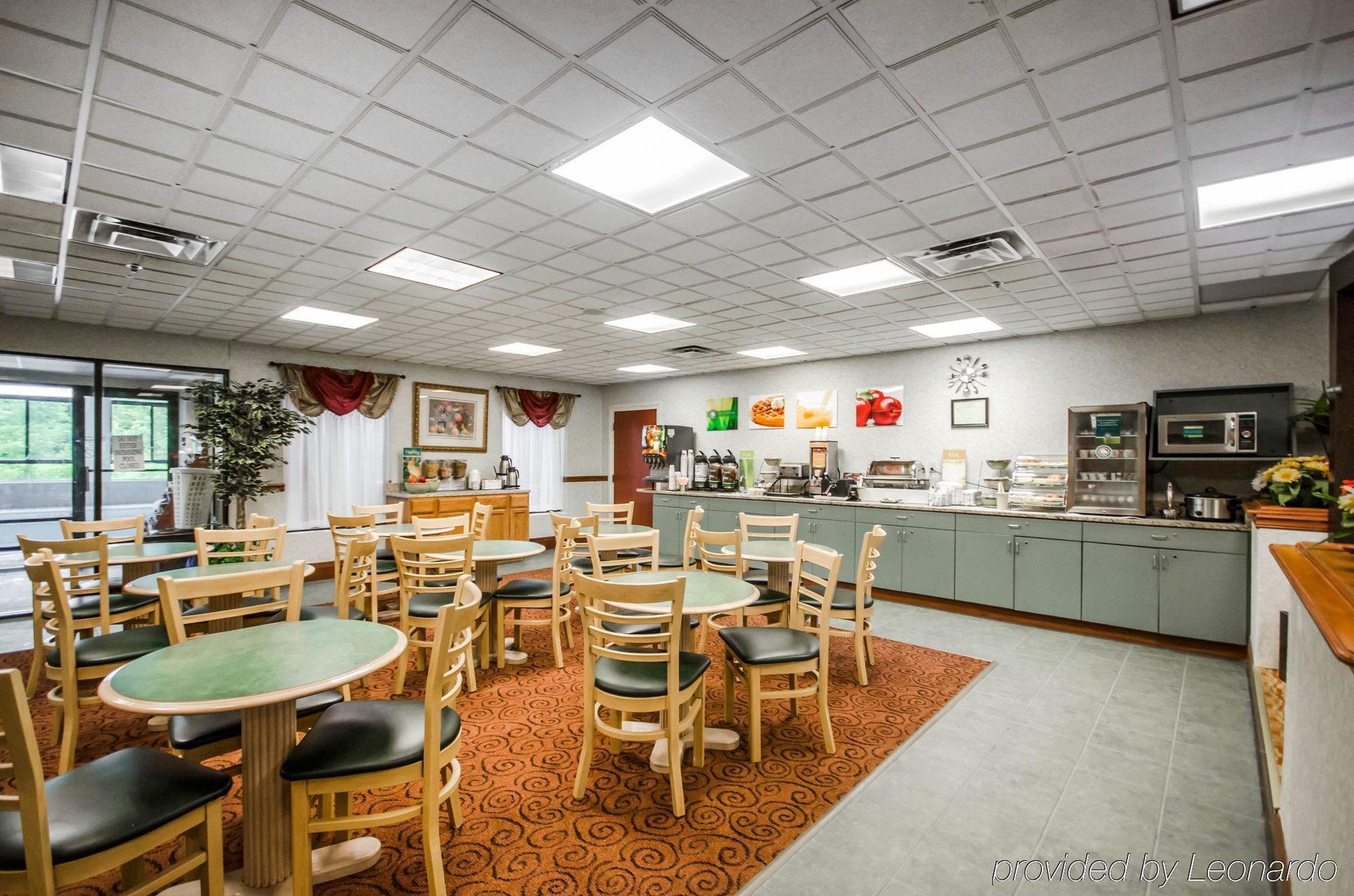 Quality Inn & Suites Sellersburg Luaran gambar