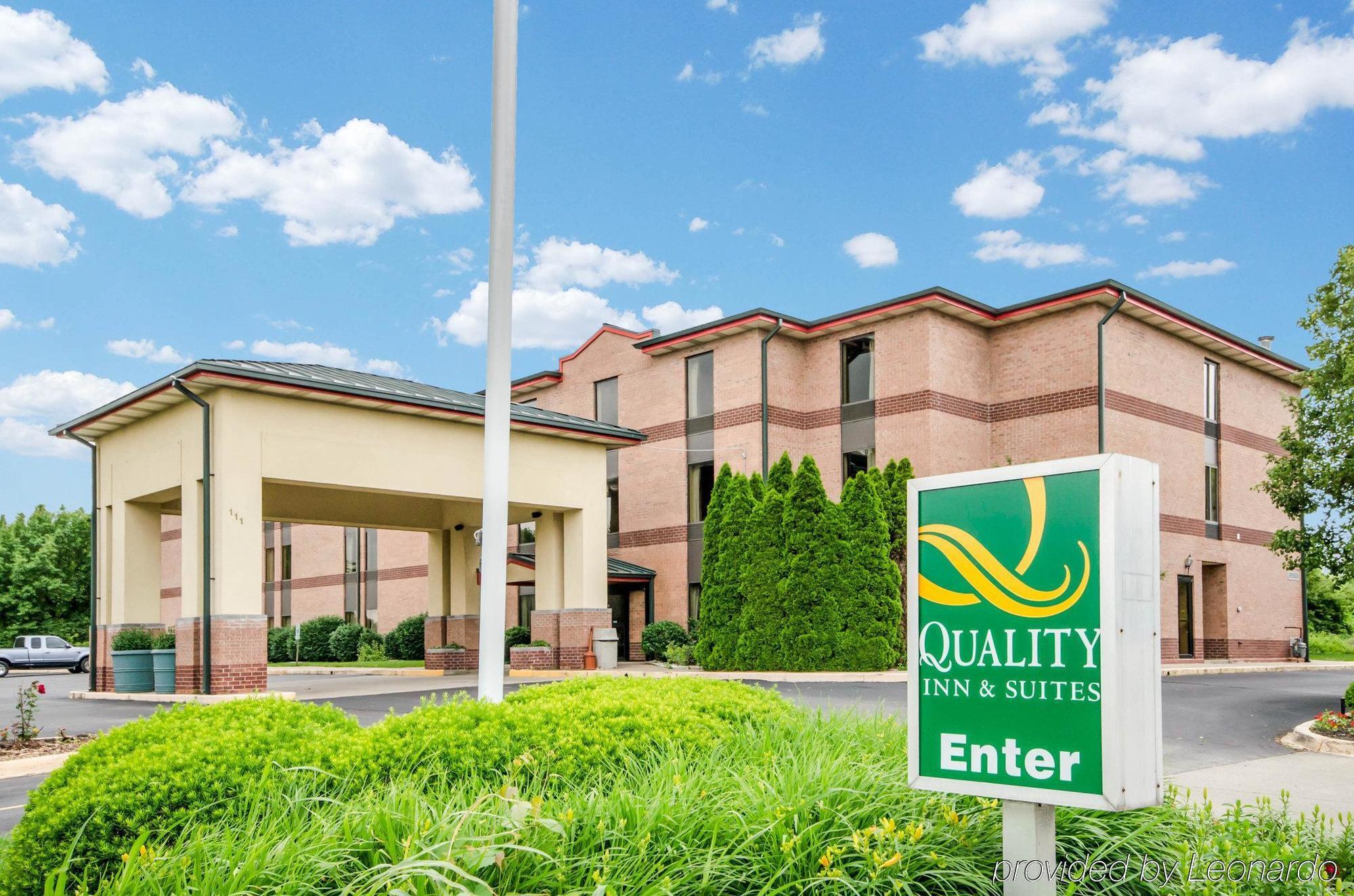 Quality Inn & Suites Sellersburg Luaran gambar