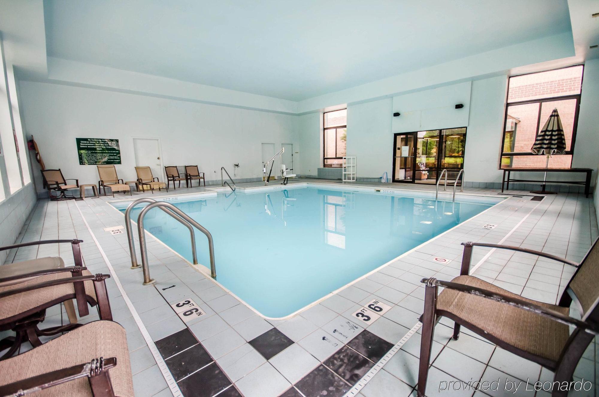 Quality Inn & Suites Sellersburg Luaran gambar